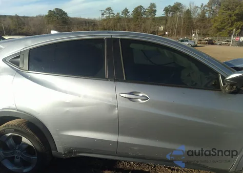 2018 Honda Hr-V Lx из США, поврежденный, VIN 3CZRU5H3XJG705600